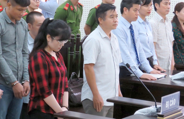 ‘Hot girl’ ngân hàng Eximbank ‘thụt két’ 50 tỷ đồng của khách VIP lĩnh án chung thân ‘Hot girl’ ngan hang Eximbank ‘thut ket’ 50 ty dong cua khach VIP linh an chung than
