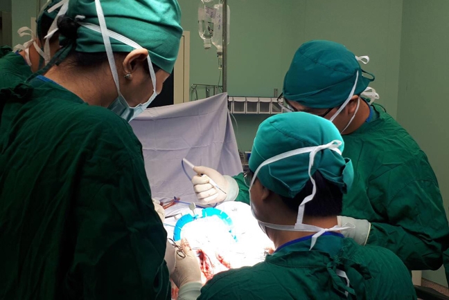 Bé trai 5 tuổi bị táo bón 5 năm Be trai 5 tuoi bi tao bon 5 nam