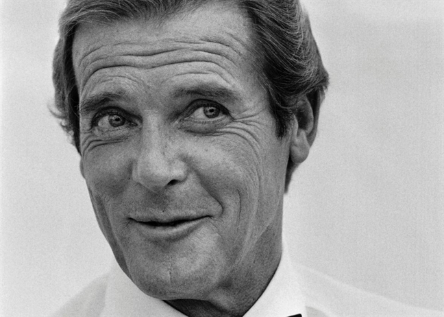 Con gái tài tử Roger Moore 007 kể về quãng đời tuyệt đẹp bên người cha huyền thoại Con gai tai tu Roger Moore 007 ke ve quang doi tuyet dep ben nguoi cha huyen thoai