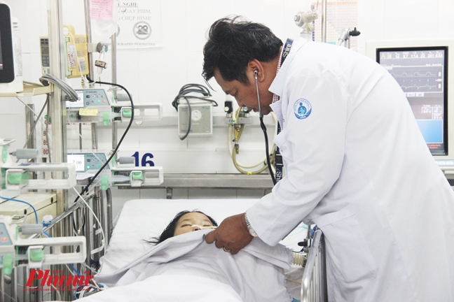 Gia đình cấm yêu, đôi bạn trẻ 14 - 15 tuổi ở Khánh Hòa cùng nhau tự sát Gia dinh cam yeu, doi ban tre 14 - 15 tuoi o Khanh Hoa cung nhau tu sat
