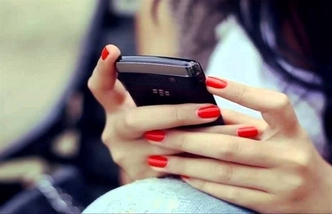 Tôi hoang mang vì bị em gái vợ tống tiền Toi hoang mang vi bi em gai vo tong tien