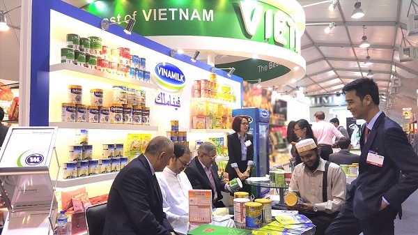 Vinamilk - Doanh nghiệp sữa duy nhất của Việt Nam lọt danh sách 'Doanh nghiệp xuất khẩu uy tín' năm 2017 Vinamilk - Doanh nghiep sua duy nhat cua Viet Nam lot danh sach 'Doanh nghiep xuat khau uy tin' nam 2017