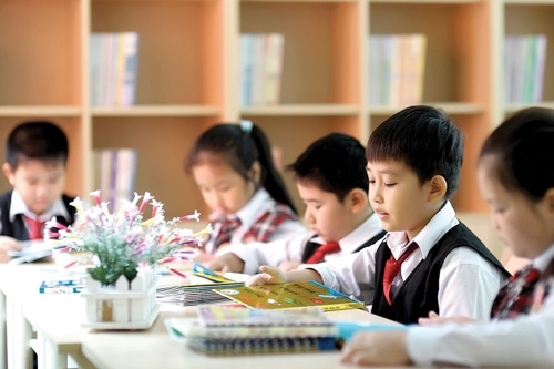 Tôi muốn cho con học trường quốc tế nhưng chồng chì chiết can ngăn Toi muon cho con hoc truong quoc te nhung chong chi chiet can ngan