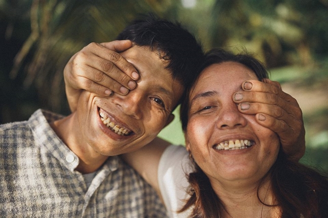 Phải lòng từ cánh đồng, thương yêu nhau đến già Phai long tu canh dong, thuong yeu nhau den gia