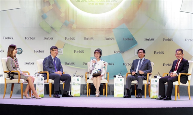CEO VietJet Air: 'Chiến tranh thương mại Mỹ - Trung, kinh tế Việt Nam trong nguy có cơ!' CEO VietJet Air: 'Chien tranh thuong mai My - Trung, kinh te Viet Nam trong nguy co co!'