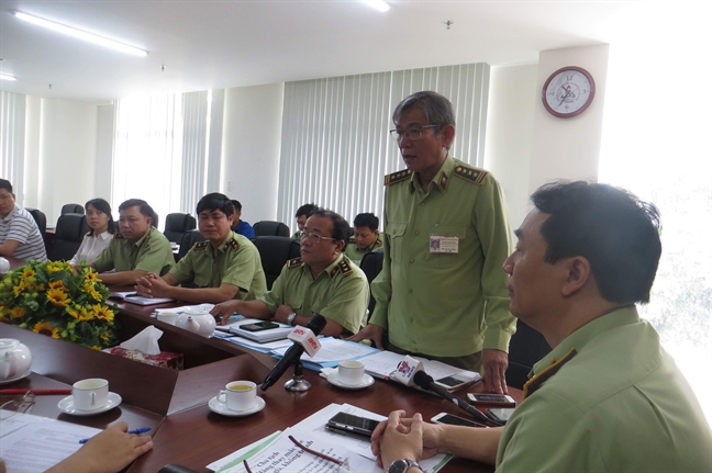 Đang kiểm tra văn phòng Con Cưng, 'sai tới đâu, xử lý tới đó' Dang kiem tra van phong Con Cung, 'sai toi dau, xu ly toi do'