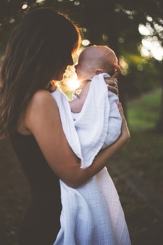 Cuối đời có ai nắm tay mình? Cuoi doi co ai nam tay minh?