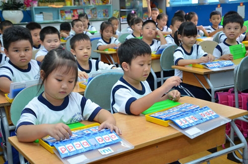 Trường công lập là ước mơ của con em gia đình nhập cư Truong cong lap la uoc mo cua con em gia dinh nhap cu