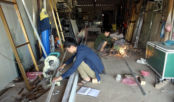 Mười năm tình nghĩa vợ chồng cũng chẳng bằng một cơn say nắng Muoi nam tinh nghia vo chong cung chang bang mot con say nang