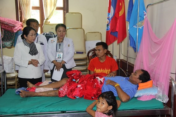 Bộ Quốc phòng, TP.HCM hỗ trợ 150.000USD khắc phục hậu quả vỡ đập thủy điện tại Lào Bo Quoc phong, TP.HCM ho tro 150.000USD khac phuc hau qua vo dap thuy dien tai Lao