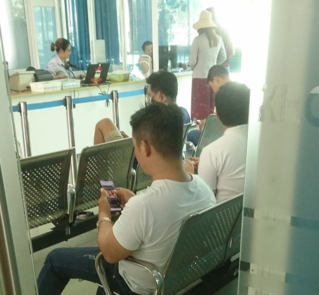 Bác sĩ nam khoa chỉ cách phân biệt bao cao su giả Bac si nam khoa chi cach phan biet bao cao su gia