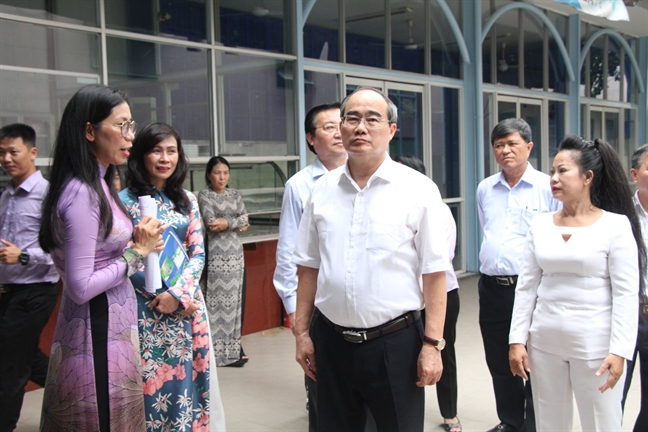 TPHCM xem xét miễn học phí cho học sinh THCS TPHCM xem xet mien hoc phi cho hoc sinh THCS