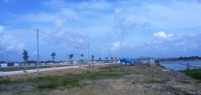 Vụ ruộng muối tan hoang vì sốt đất: Dừng ngay phân lô, bán nền trái phép Vu ruong muoi tan hoang vi sot dat: Dung ngay phan lo, ban nen trai phep