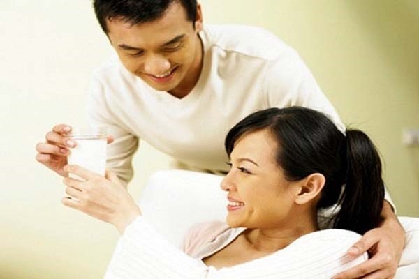 Ba có bồ mà vẫn 'diễn tuồng' trước mặt tôi Ba co bo ma van 'dien tuong' truoc mat toi