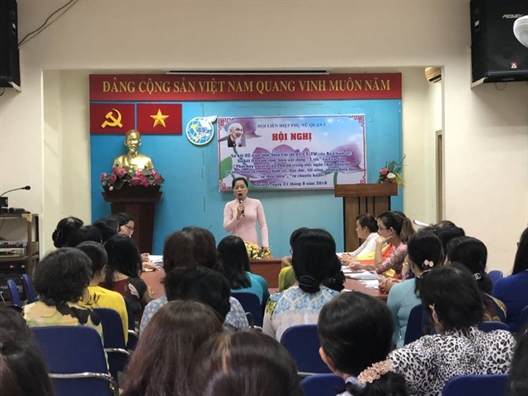 Quận 1: Tọa đàm ngăn chặn, đẩy lùi sự suy thoái về tư tưởng chính trị, đạo đức, lối sống Quan 1: Toa dam ngan chan, day lui su suy thoai ve tu tuong chinh tri, dao duc, loi song