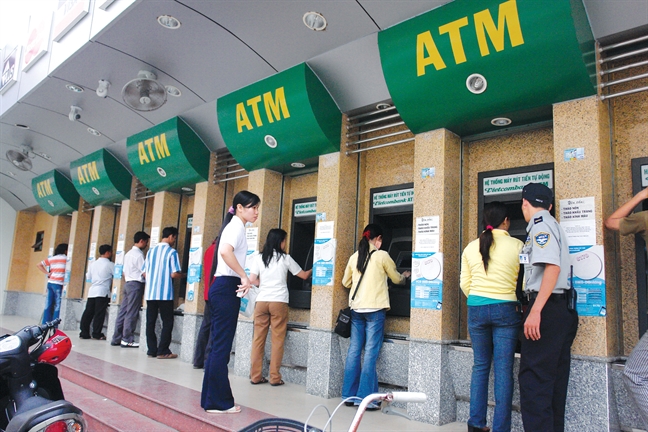 Báo động - Thủ đoạn đánh cắp tiền từ thẻ ATM ngày càng được 'nâng cấp' Bao dong - Thu doan danh cap tien tu the ATM ngay cang duoc 'nang cap'