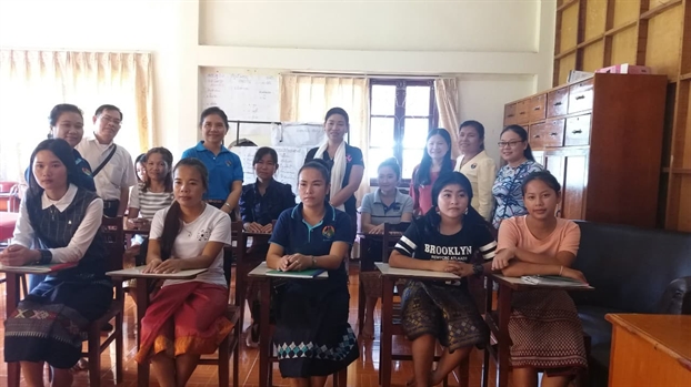 Hội LHPN TP.HCM hỗ trợ đào tạo giáo viên dạy nghề cho nước bạn Lào Hoi LHPN TP.HCM ho tro dao tao giao vien day nghe cho nuoc ban Lao