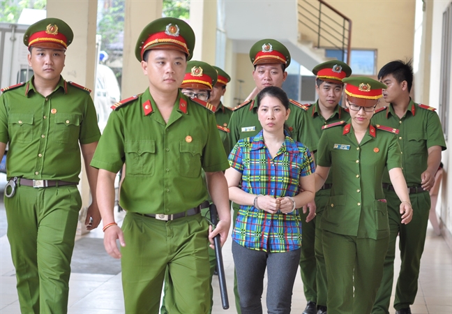 Lạnh người với lời khai của người vợ phân xác chồng ở Bình Dương Lanh nguoi voi loi khai cua nguoi vo phan xac chong o Binh Duong