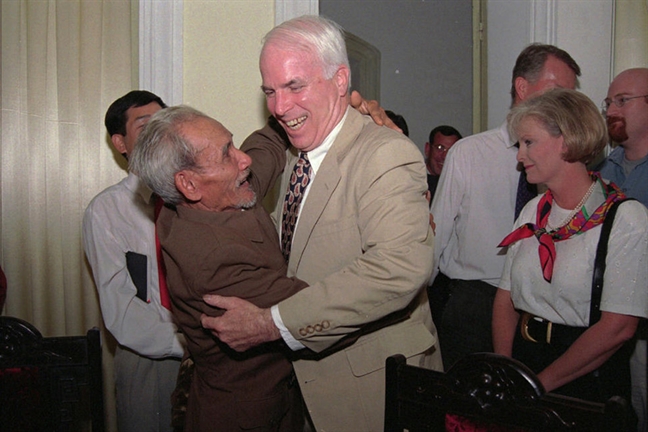 John McCain: 'Tôi là của đất nước tôi' John McCain: 'Toi la cua dat nuoc toi'