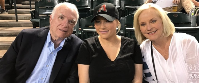 John McCain: 'Tôi là của đất nước tôi' John McCain: 'Toi la cua dat nuoc toi'