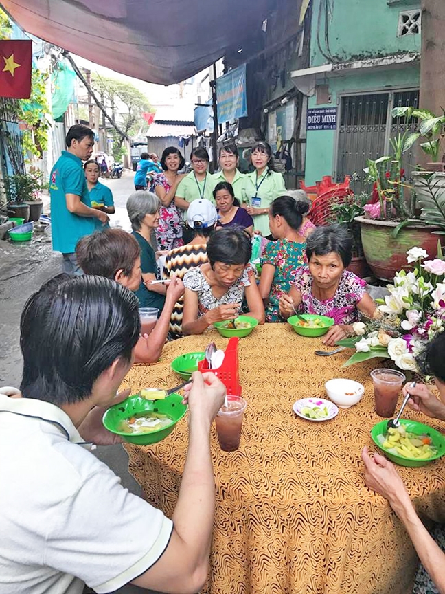 Đầu tuần hẹn với yêu thương Dau tuan hen voi yeu thuong