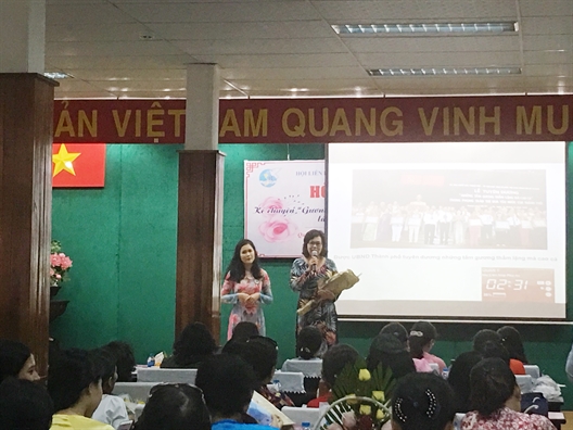 Quận 1: Giới thiệu những gương sáng phụ nữ về các Chi, Tổ hội Quan 1: Gioi thieu nhung guong sang phu nu ve cac Chi, To hoi