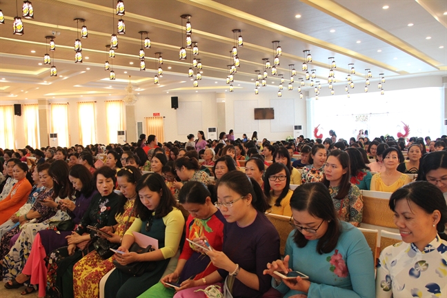 Hội LHPN TP.HCM: Tổng kết 10 năm thực hiện mô hình Chi hội chủ động công tác Hoi LHPN TP.HCM: Tong ket 10 nam thuc hien mo hinh Chi hoi chu dong cong tac