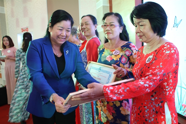 Hội LHPN TP.HCM: Tổng kết 10 năm thực hiện mô hình Chi hội chủ động công tác Hoi LHPN TP.HCM: Tong ket 10 nam thuc hien mo hinh Chi hoi chu dong cong tac