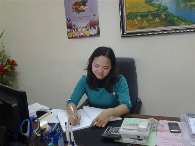 Vượt qua bạo bệnh, hôn nhân đổ vỡ, người phụ nữ hồi sinh rực rỡ như đóa dã quỳ Vuot qua bao benh, hon nhan do vo, nguoi phu nu hoi sinh ruc ro nhu doa da quy