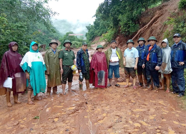 Nét chữ đầu đời của học trò lớp Một ngày khai giảng Net chu dau doi cua hoc tro lop Mot ngay khai giang