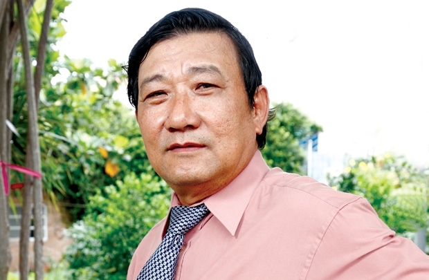 Bài 2: Ông Khải làm gạo hữu cơ trên khu rừng cháy Bai 2: Ong Khai lam gao huu co tren khu rung chay