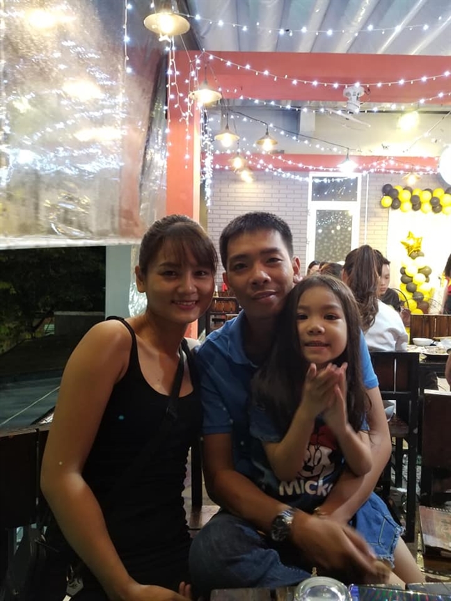 'Uống nhầm một ánh mắt, cơn say theo cả đời' 'Uong nham mot anh mat, con say theo ca doi'