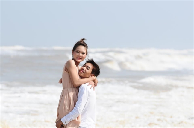 'Uống nhầm một ánh mắt, cơn say theo cả đời' 'Uong nham mot anh mat, con say theo ca doi'