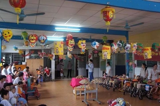 Cuộc đua phục vụ 'thượng đế nhí' vui tết Trung thu Cuoc dua phuc vu 'thuong de nhi' vui tet Trung thu