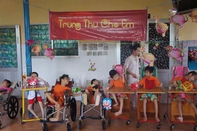 Cuộc đua phục vụ 'thượng đế nhí' vui tết Trung thu Cuoc dua phuc vu 'thuong de nhi' vui tet Trung thu