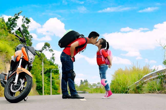 Cha chỉ mong con làm được những điều giản dị Cha chi mong con lam duoc nhung dieu gian di