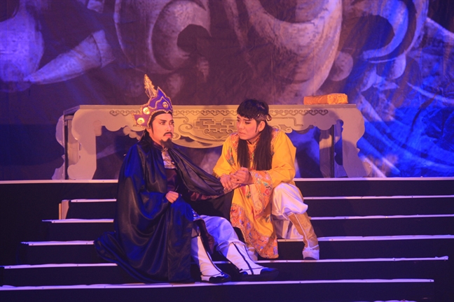 Liên hoan cải lương toàn quốc 2018: Một cuộc chơi đơn độc và thiệt thòi! Lien hoan cai luong toan quoc 2018: Mot cuoc choi don doc va thiet thoi!