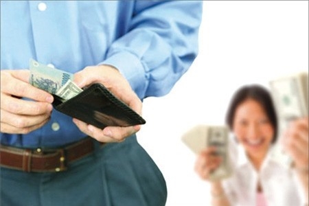 Tôi đã tưởng chồng lập ‘quỹ đen’ nuôi bồ nhí Toi da tuong chong lap ‘quy den’ nuoi bo nhi