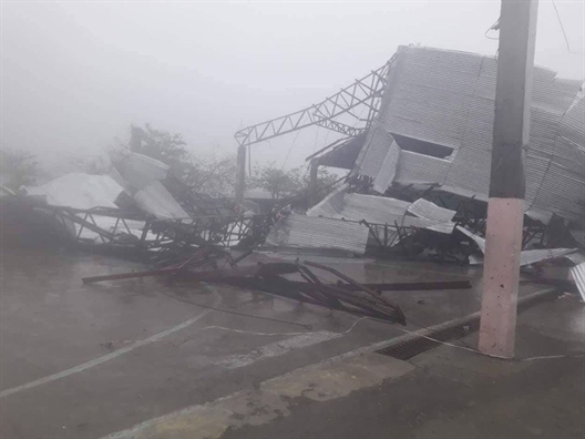 Siêu bão Mangkhut quét qua, dân Philippines mất nhà cửa Sieu bao Mangkhut quet qua, dan Philippines mat nha cua