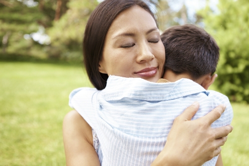 Lẽ nào bà nội mới là mẹ của con? Le nao ba noi moi la me cua con?