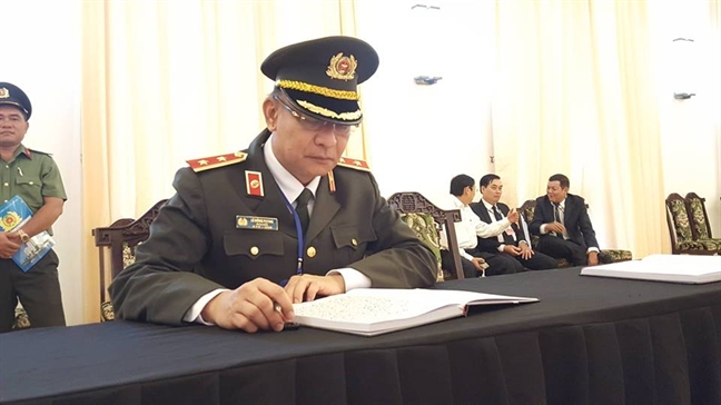 Lãnh đạo Đảng, Nhà nước xúc động ghi sổ tang thương tiếc Chủ tịch nước Trần Đại Quang Lanh dao Dang, Nha nuoc xuc dong ghi so tang thuong tiec Chu tich nuoc Tran Dai Quang