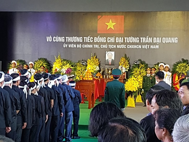 Lễ an táng Chủ tịch nước Trần Đại Quang Le an tang Chu tich nuoc Tran Dai Quang
