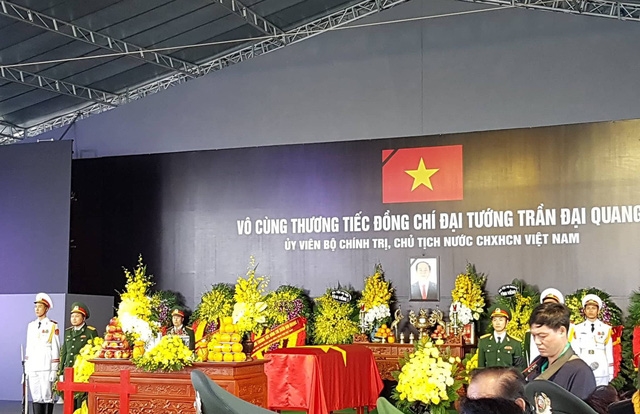 Lễ an táng Chủ tịch nước Trần Đại Quang Le an tang Chu tich nuoc Tran Dai Quang
