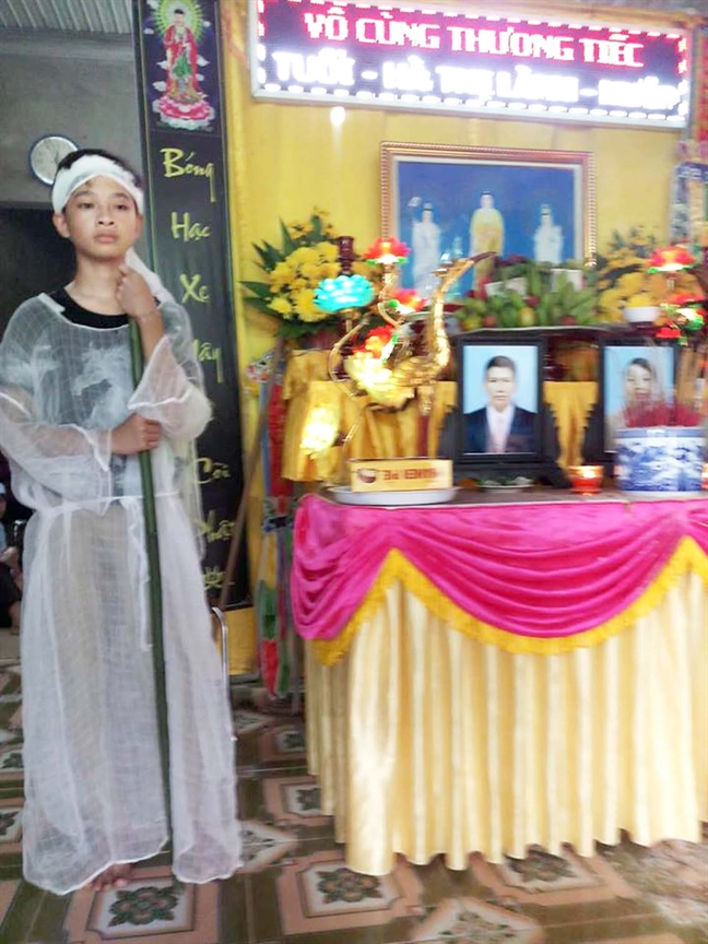 Vợ chồng chết cháy khi chăm con ở bệnh viện Vo chong chet chay khi cham con o benh vien