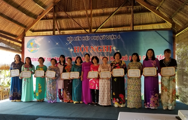 Quận 4: 10 năm thực hiện mô hình 'Chi hội chủ động công tác' Quan 4: 10 nam thuc hien mo hinh 'Chi hoi chu dong cong tac'