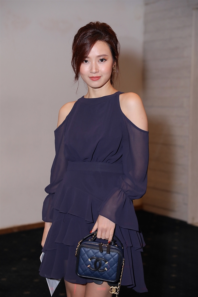 Lan Khuê chính thức lên xe hoa cùng doanh nhân John Tuấn Nguyễn Lan Khue chinh thuc len xe hoa cung doanh nhan John Tuan Nguyen