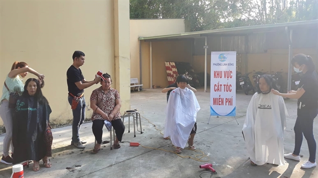 Quận Thủ Đức: Tặng 50 phần quà cho hội viên phụ nữ dân tộc, tôn giáo Quan Thu Duc: Tang 50 phan qua cho hoi vien phu nu dan toc, ton giao
