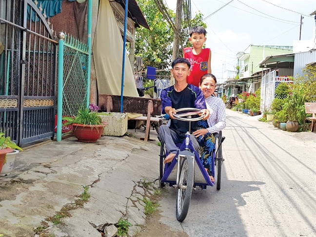 Chương trình 'Cau quyện trầu xanh': Ngày mai, em là cô dâu, anh là chú rể Chuong trinh 'Cau quyen trau xanh': Ngay mai, em la co dau, anh la chu re