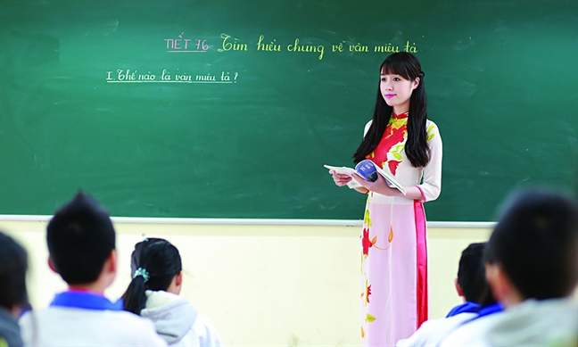 Quan trọng là cô có muốn vì trò? Quan trong la co co muon vi tro?