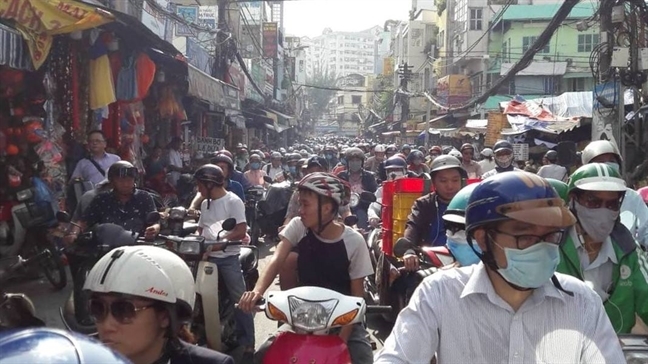 Nguy cơ bị tim mạch, ung thư rất cao nếu thường xuyên 'dính' kẹt xe Nguy co bi tim mach, ung thu rat cao neu thuong xuyen 'dinh' ket xe